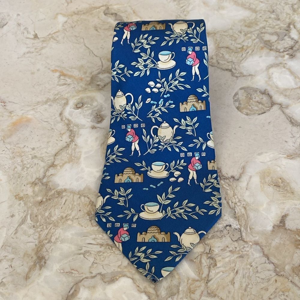 Hermes 100% Silk Printed Tie - Picture 4 of 12